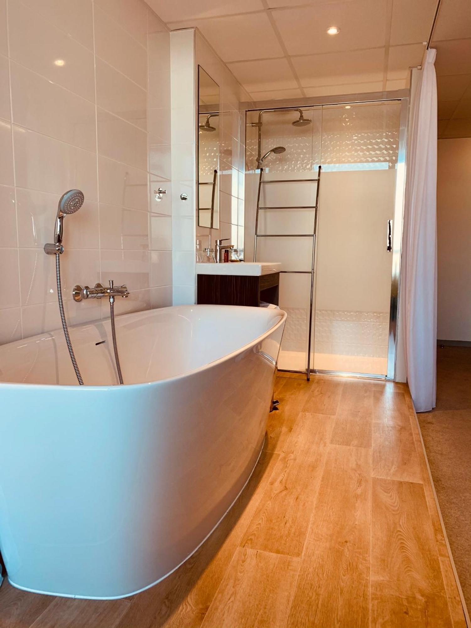 Le Nautica Hotel Перро-Гирк Экстерьер фото
