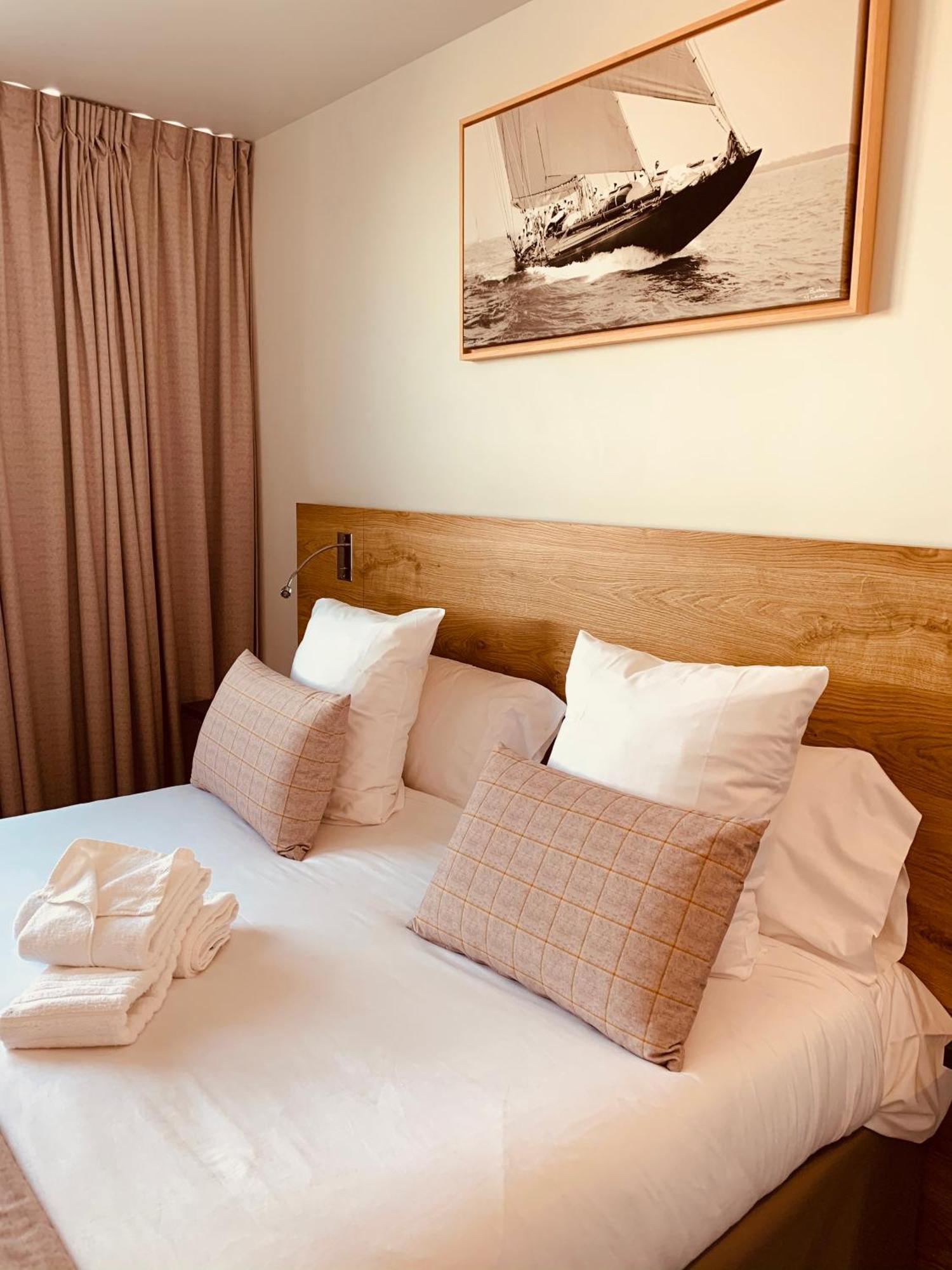Le Nautica Hotel Перро-Гирк Экстерьер фото