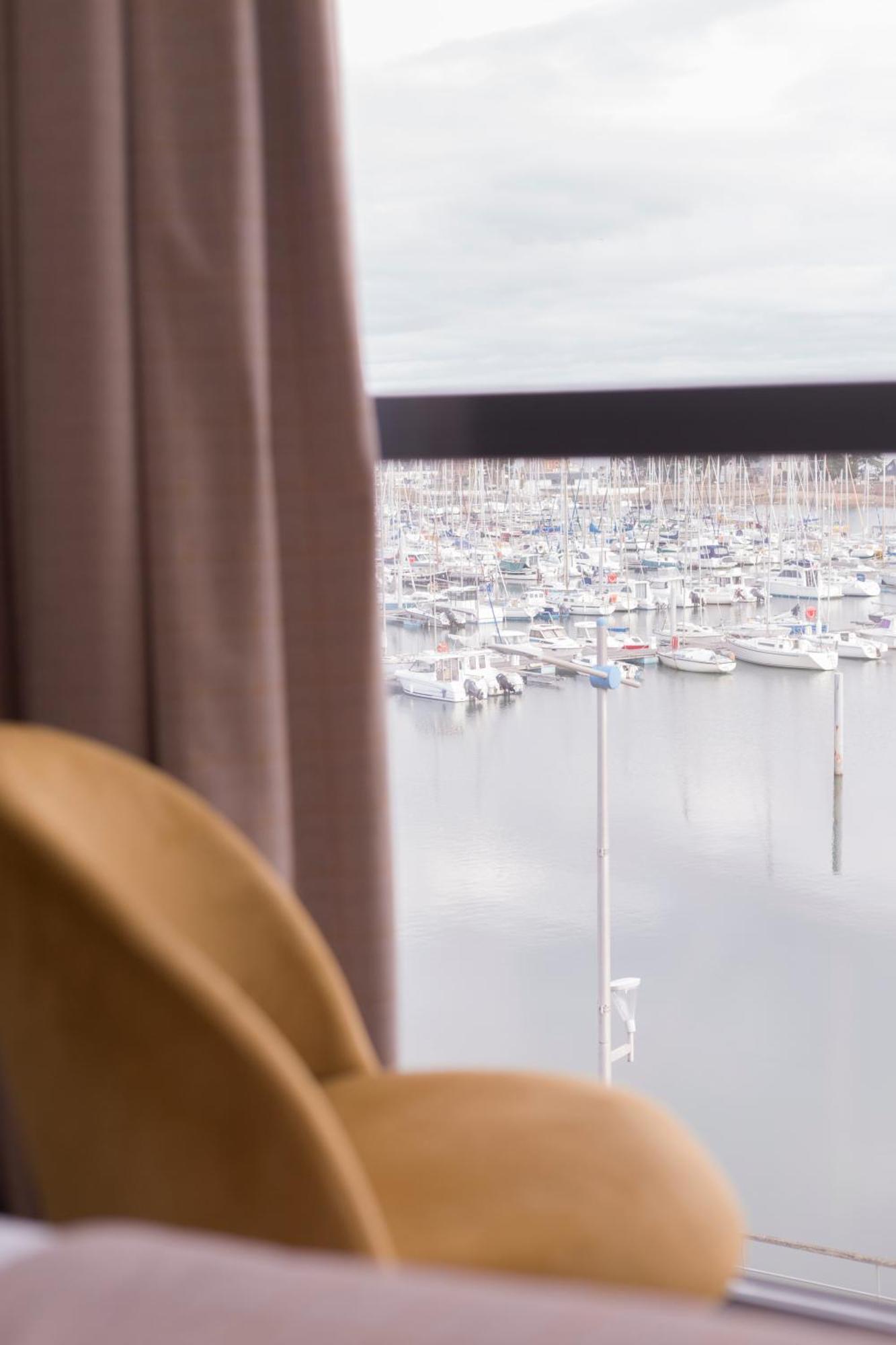 Le Nautica Hotel Перро-Гирк Экстерьер фото
